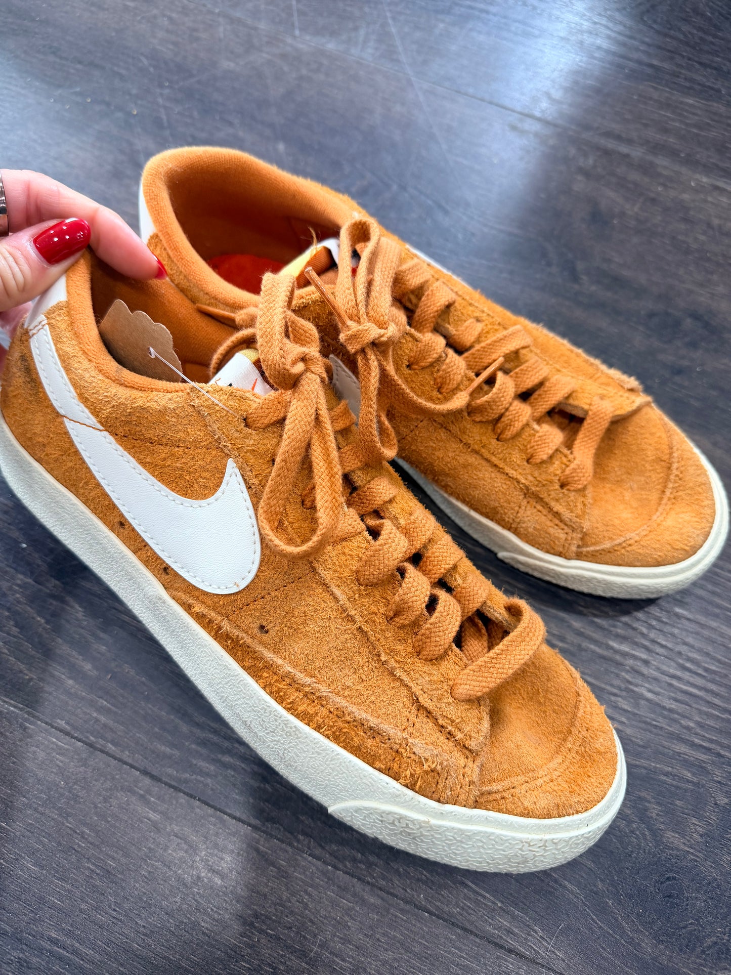 Nike womens 7.5