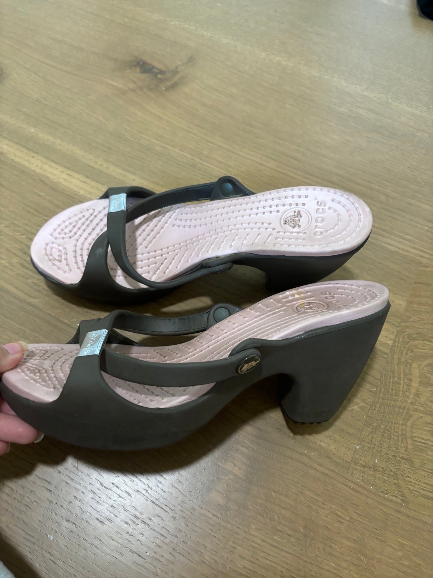 crocs size 10
