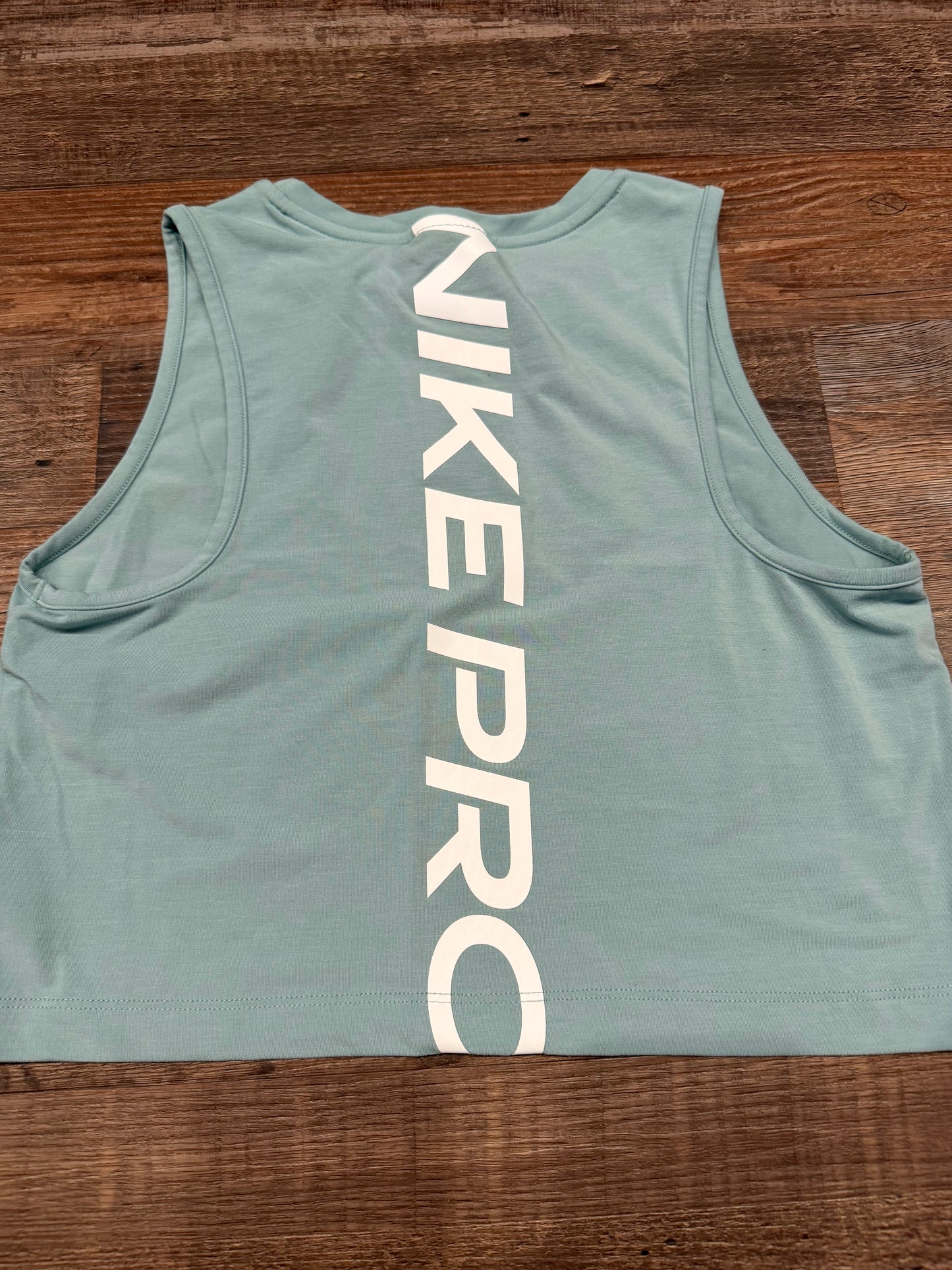 nike - youth large *spot on front