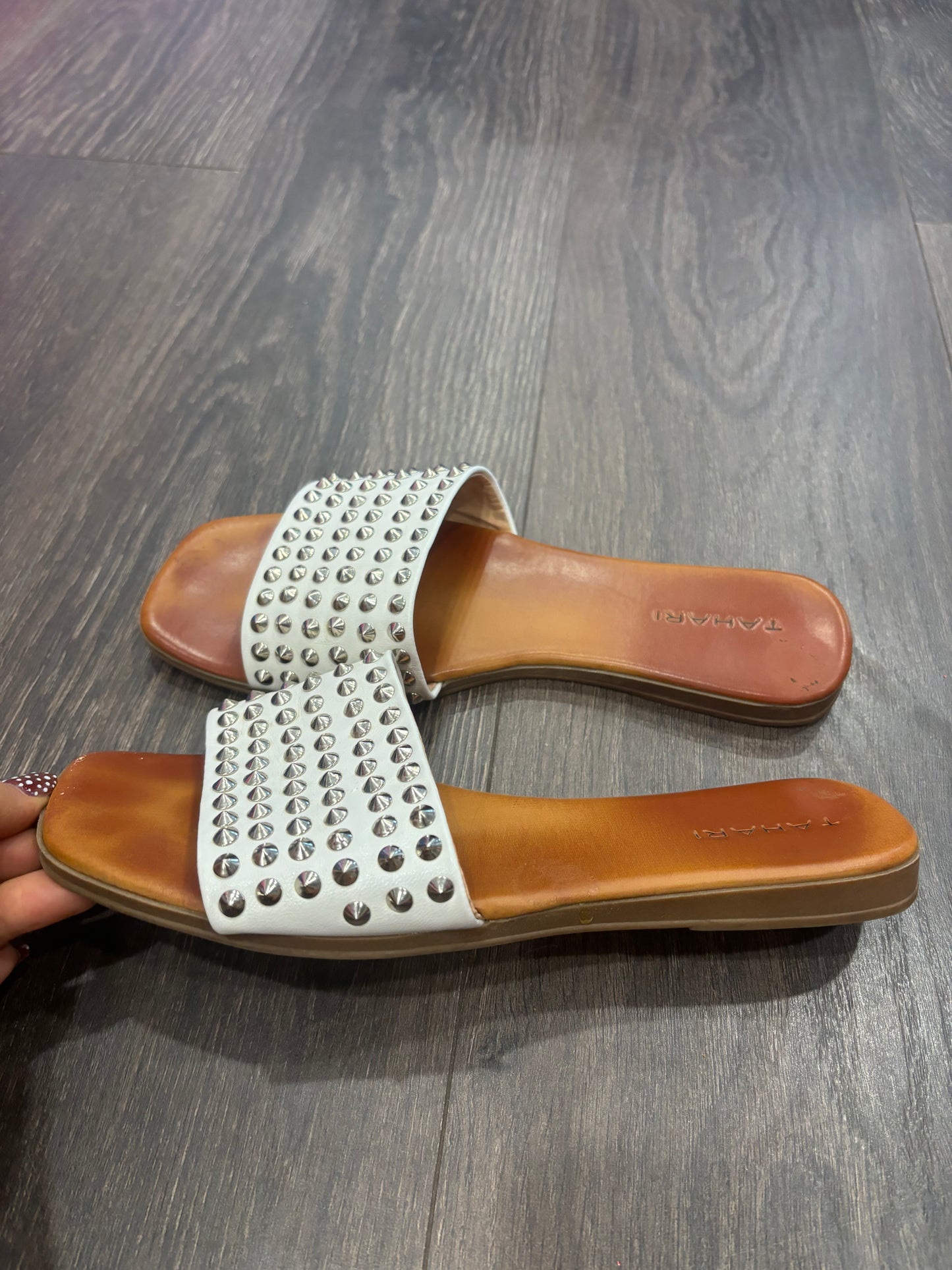 Tahari size 8
