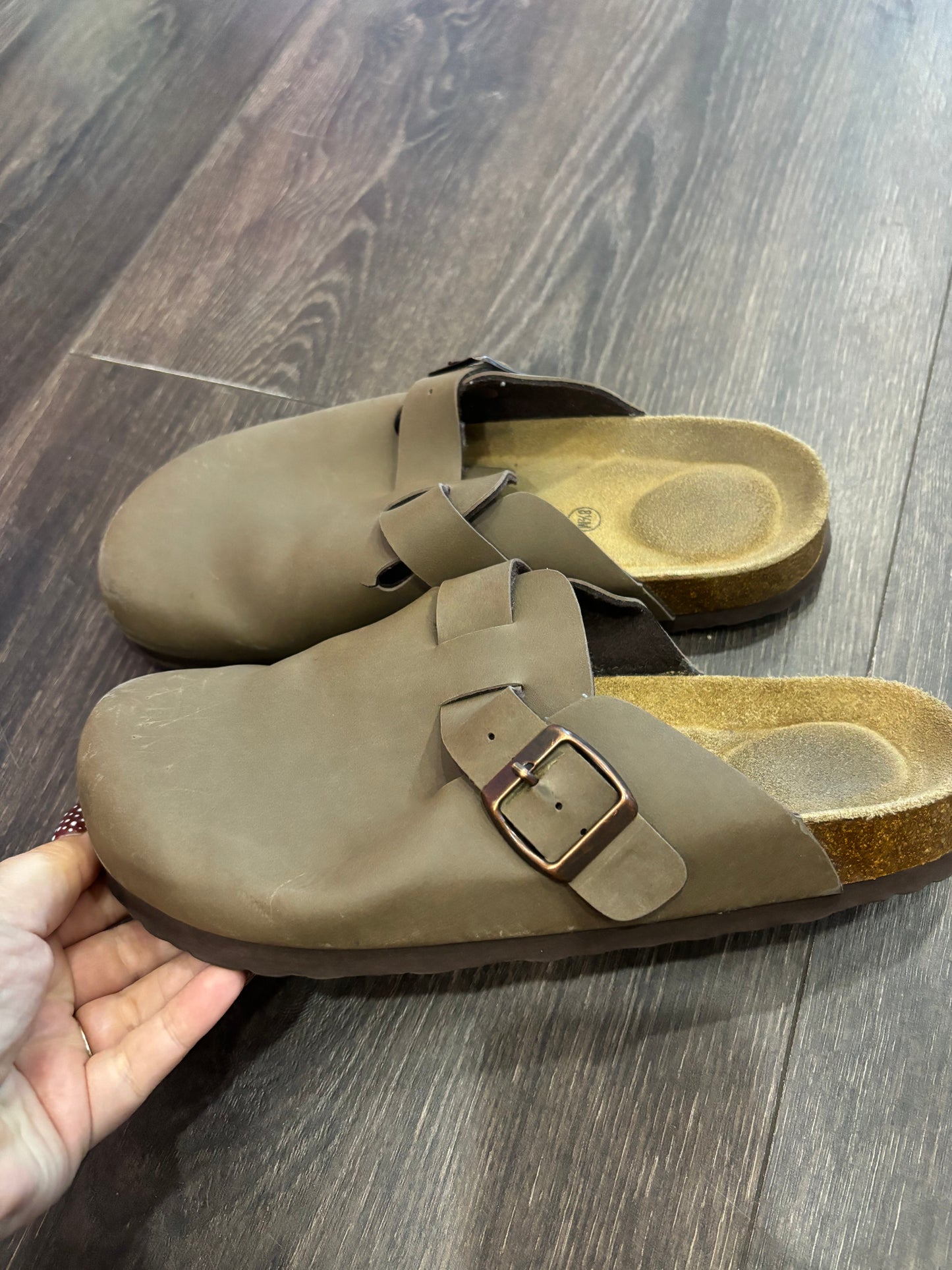 cushionaire 8.5