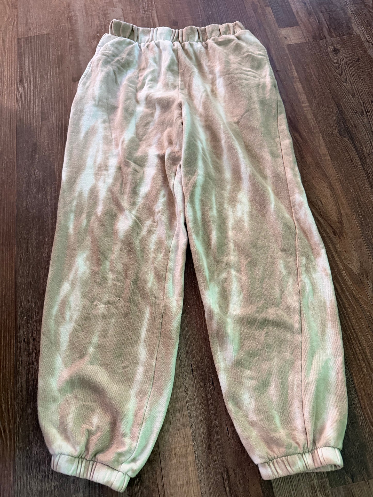 wild fable - medium - has wash wear
