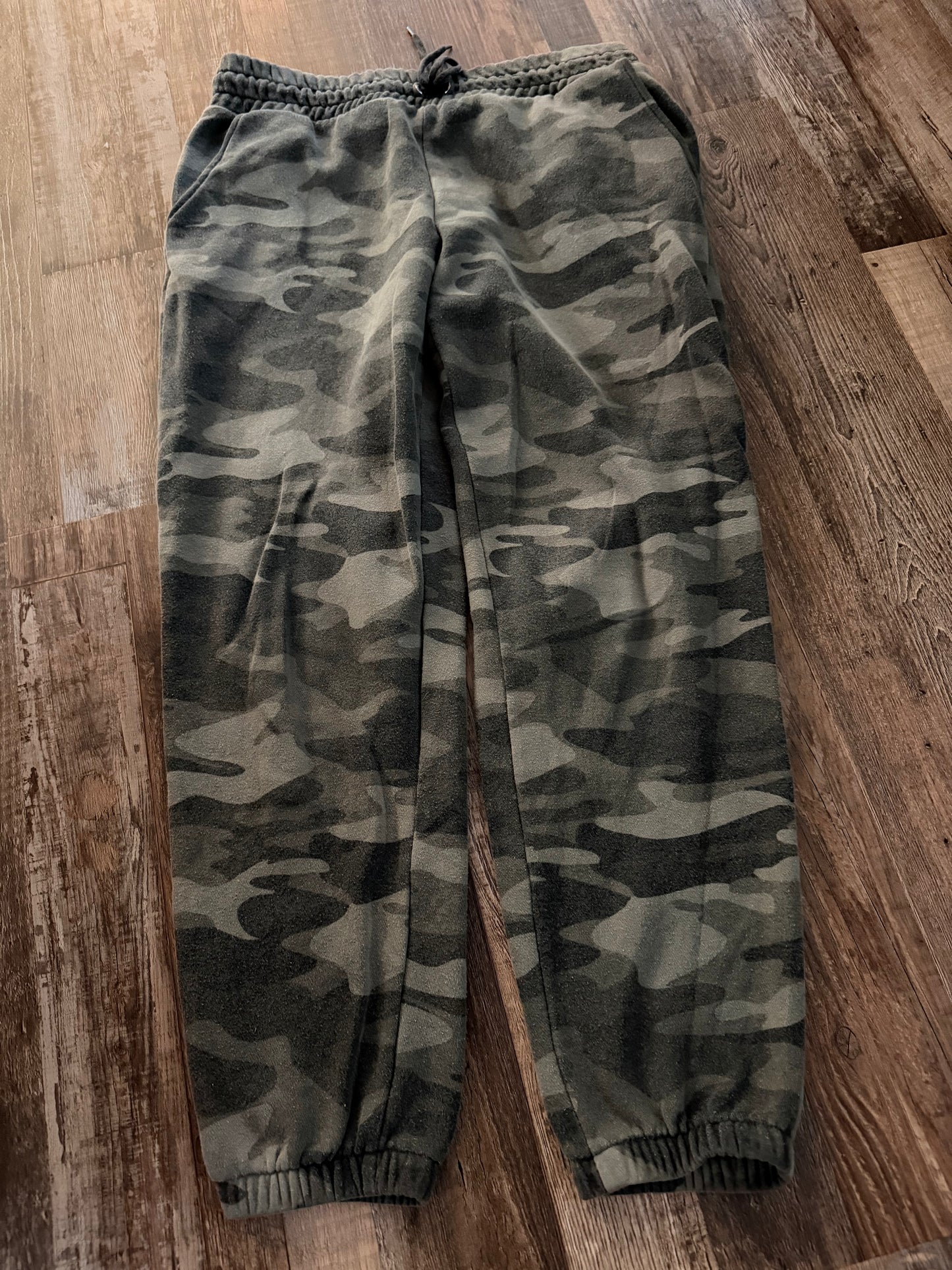 wild fable - medium - light wash wear