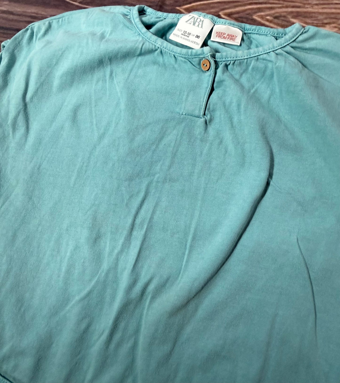 Zara 12-18m..has spots