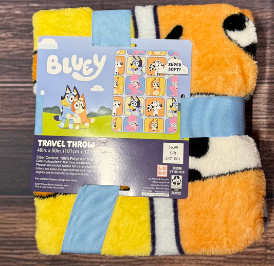 Nwt bluey throw blanket