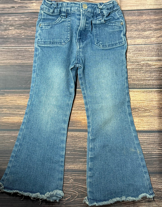 Jessica Simpson 4..has staining