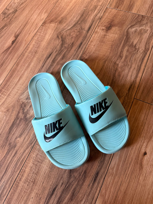 Nike 9
