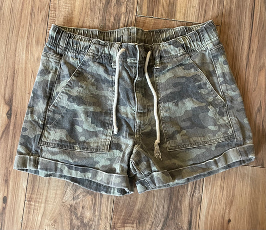 American Eagle 6 shorts