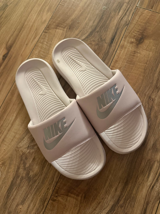 Nike 9
