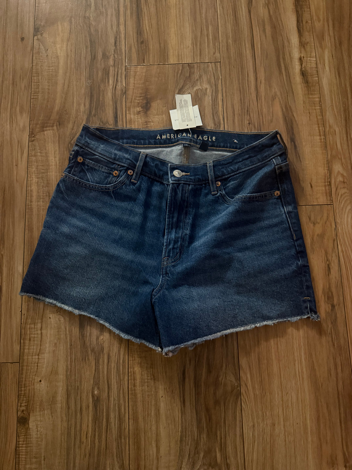 NWT American Eagle 10..retail $50
