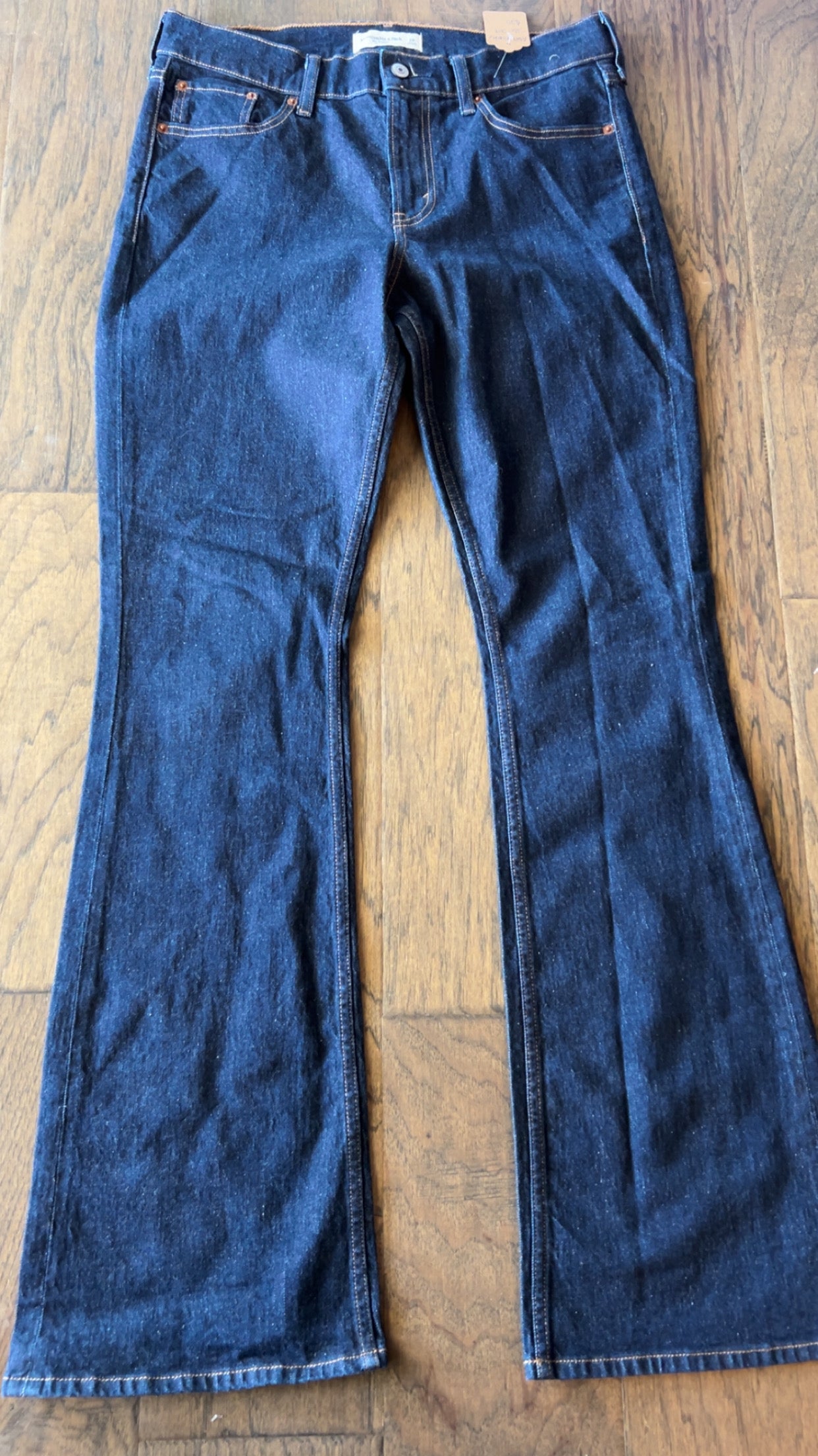 Abercrombie & Fitch the bootcut mid rise size 29