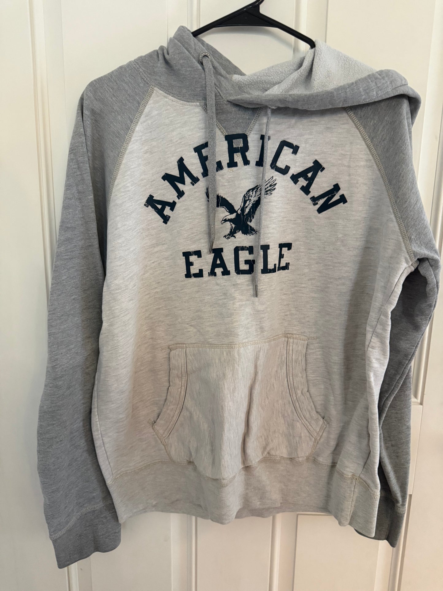 American Eagle medium