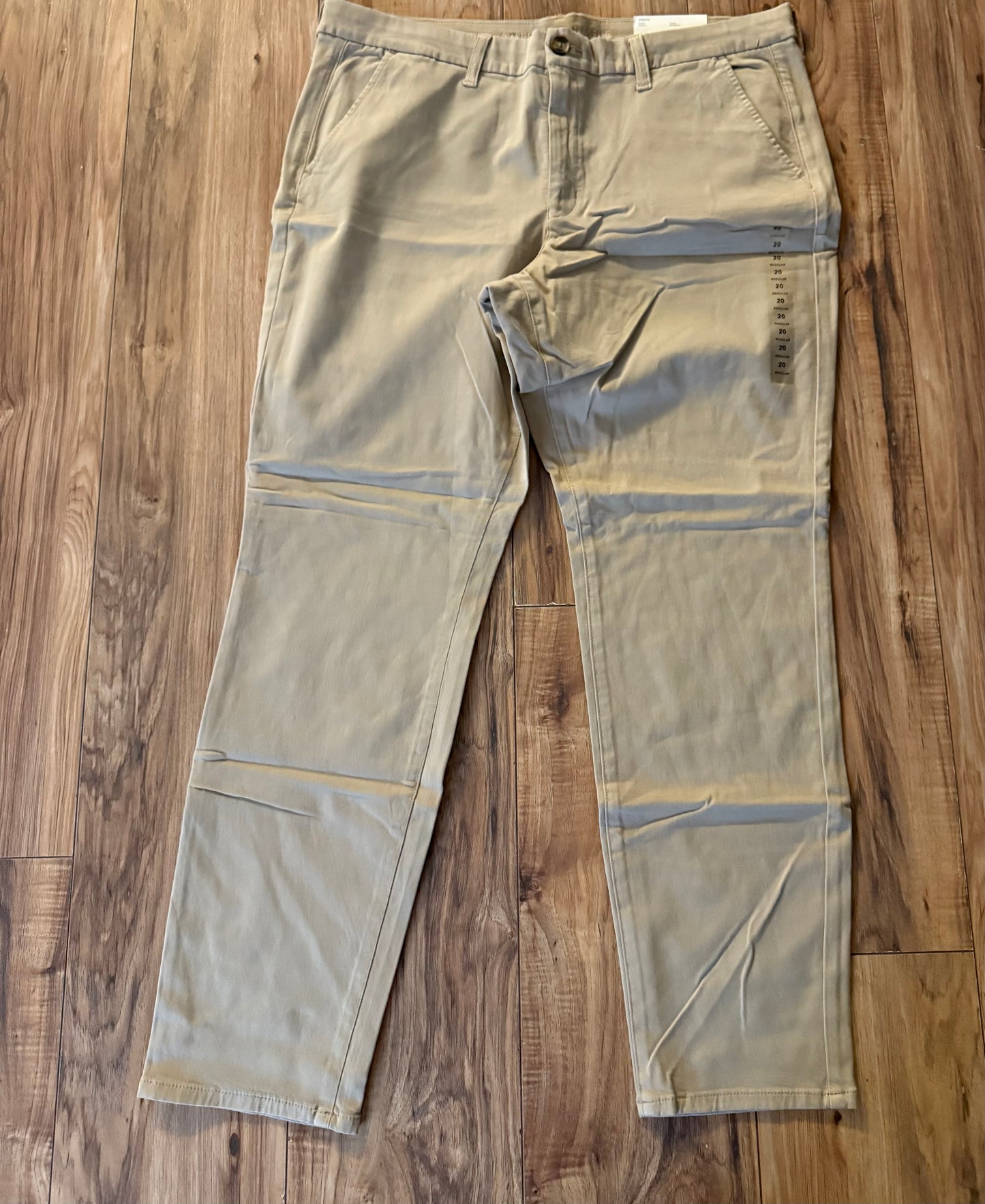 NWT American Eagle 20R