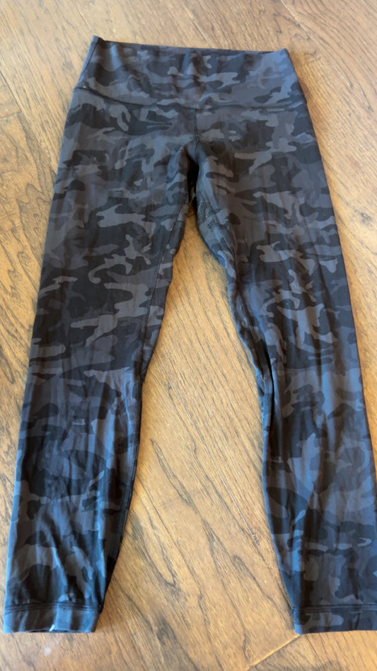 Lululemon align 25” size 8.. some pilling