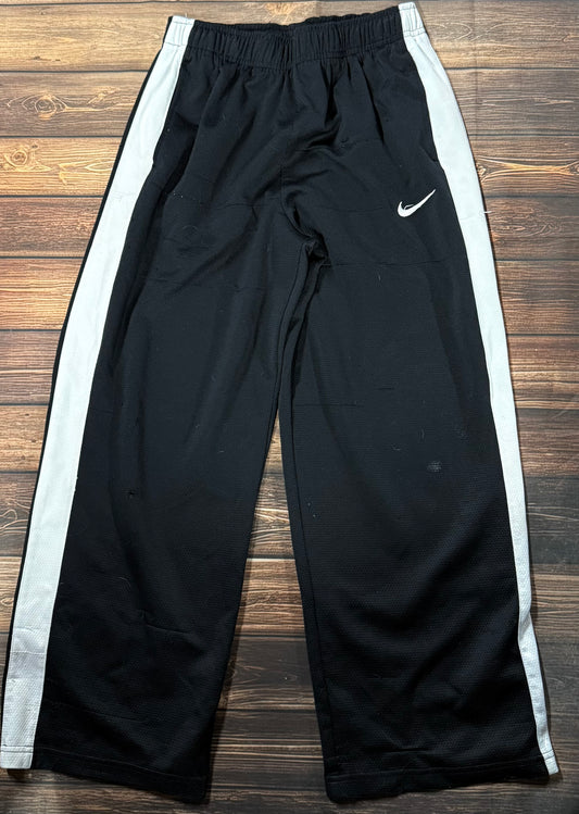 Nike XL..small hole and snags