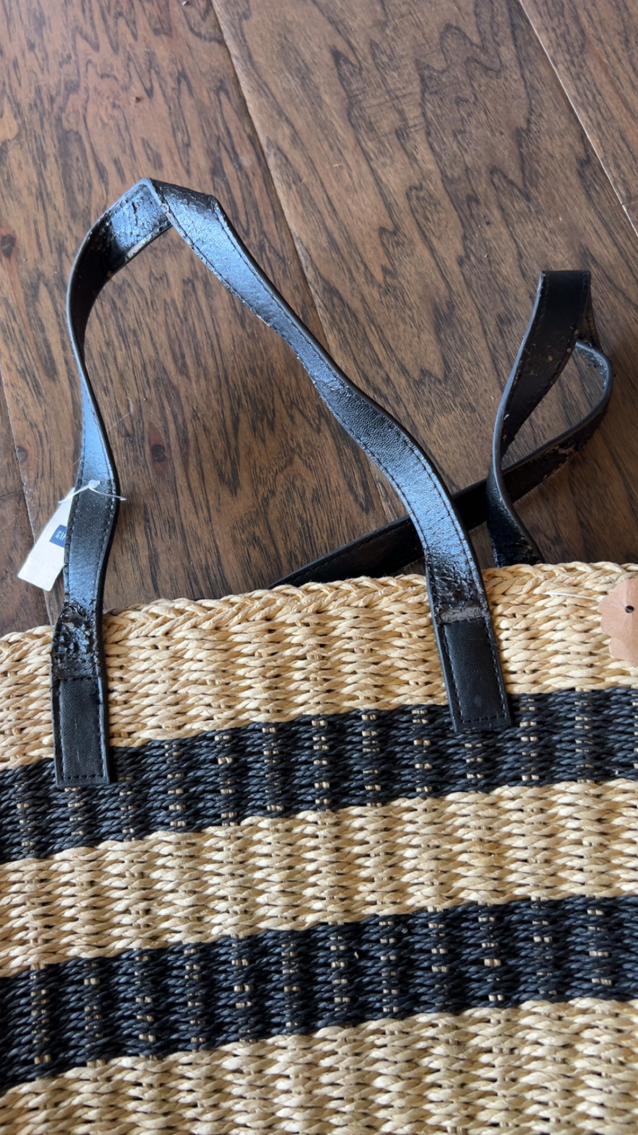 NWT for $70 Gap purse and wristlet.. has some wear on straps