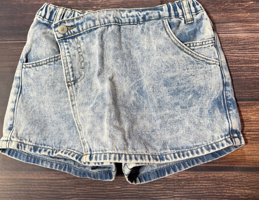 9Y skort