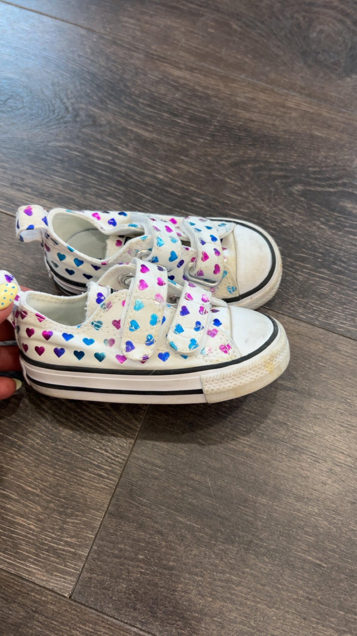 Converse size 5
