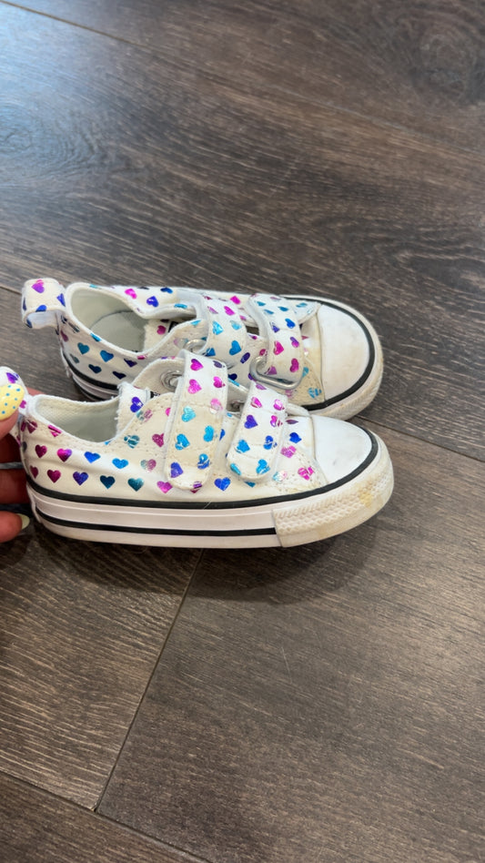 Converse size 5