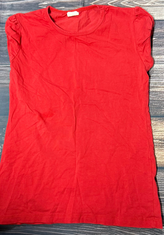 10Y..has a stain