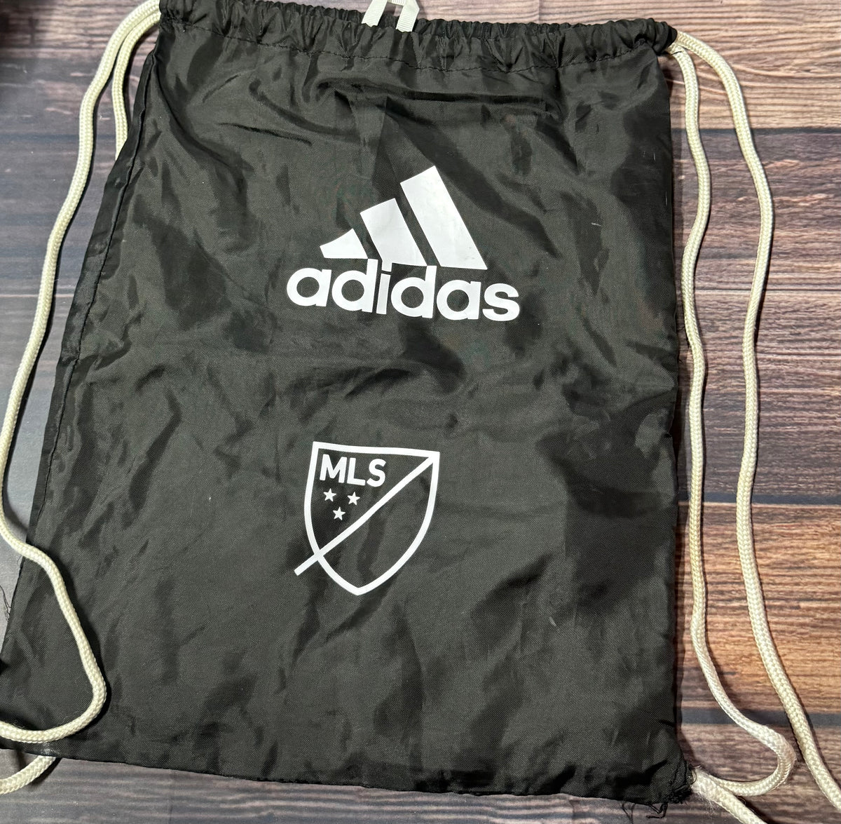 Adidas drawstring bag
