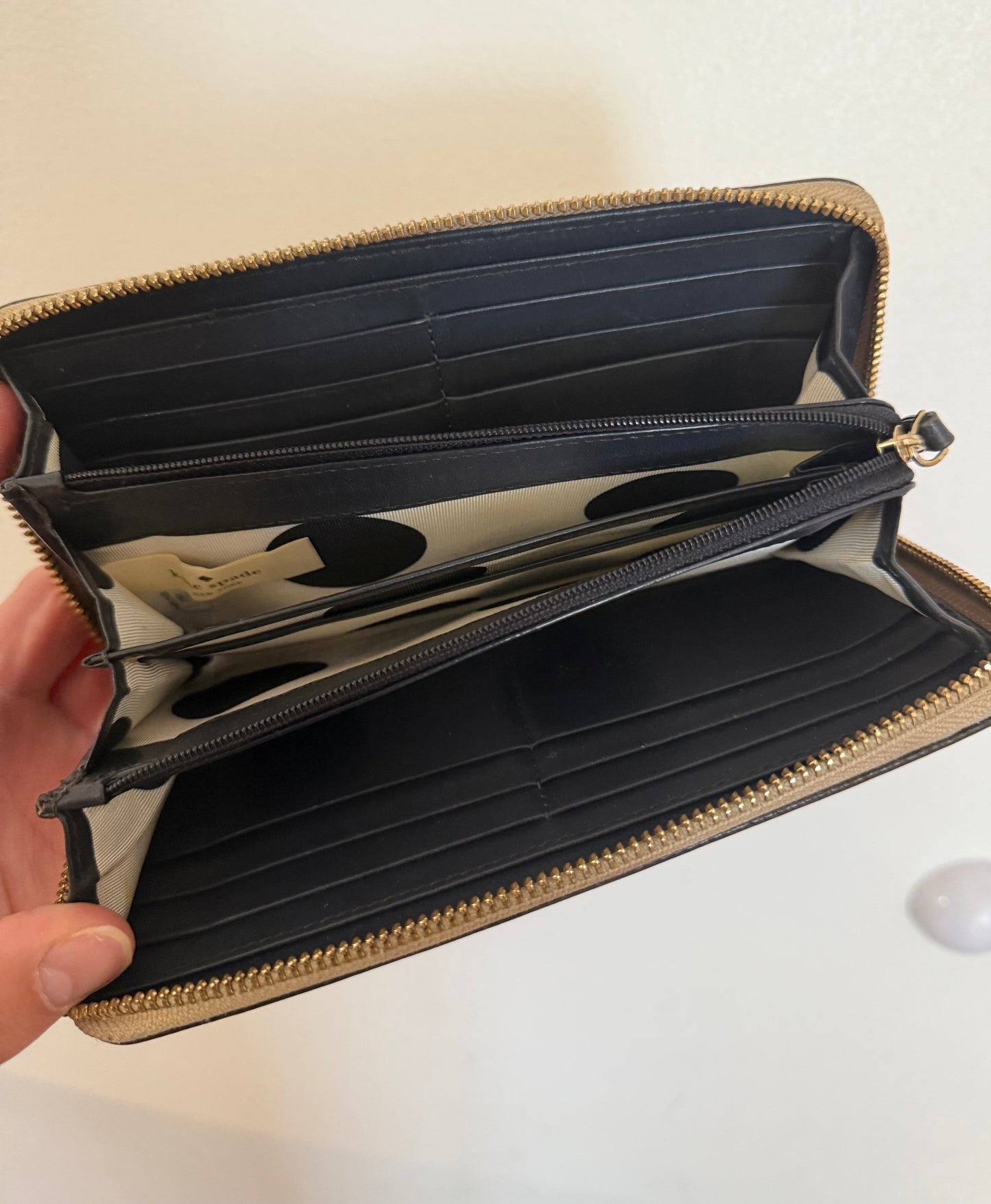 Kate Spade wallet..inside in second pic