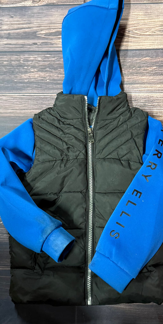 Perry Ellis Boy 3T..staining on cuff