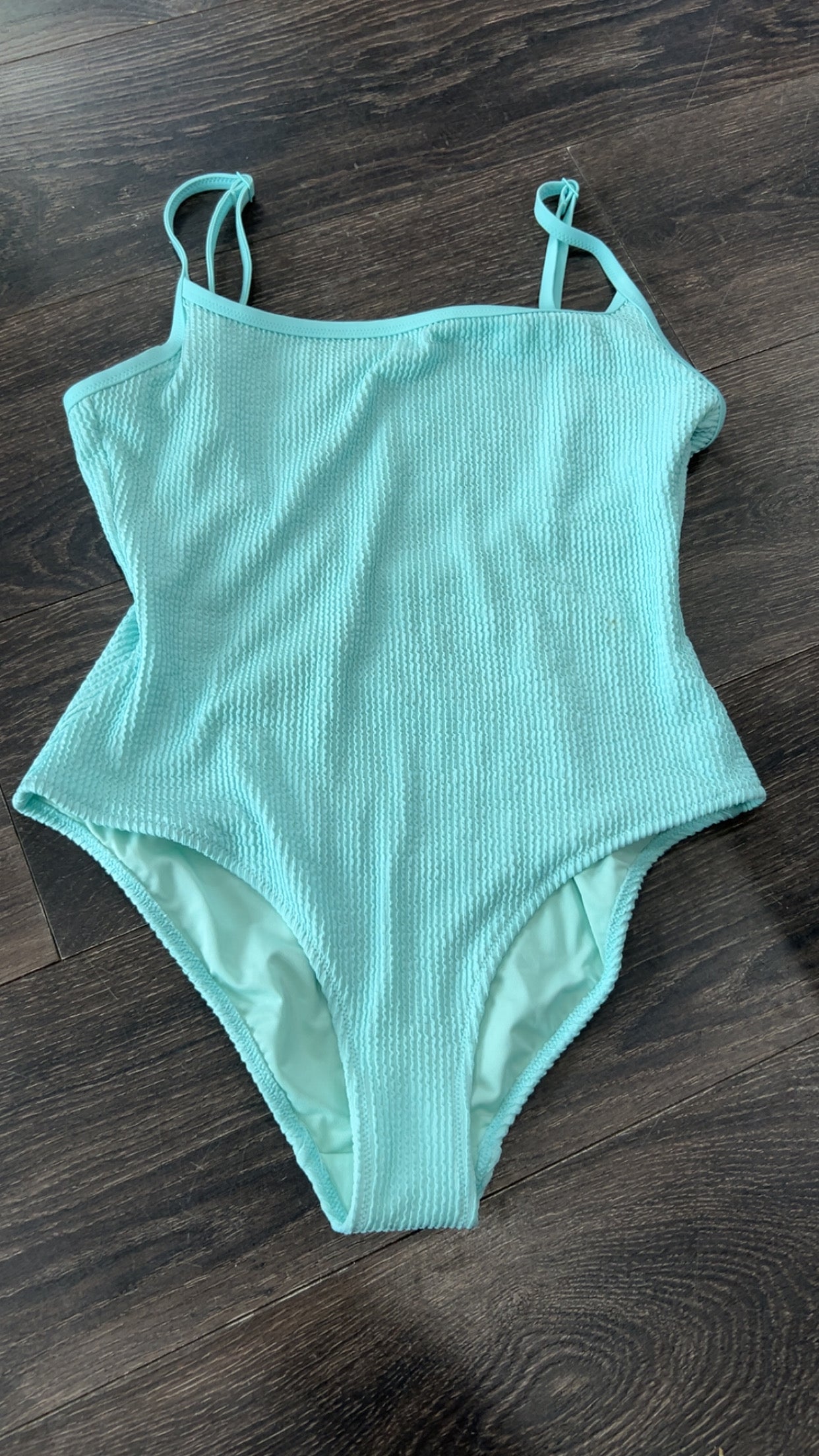 Aerie large