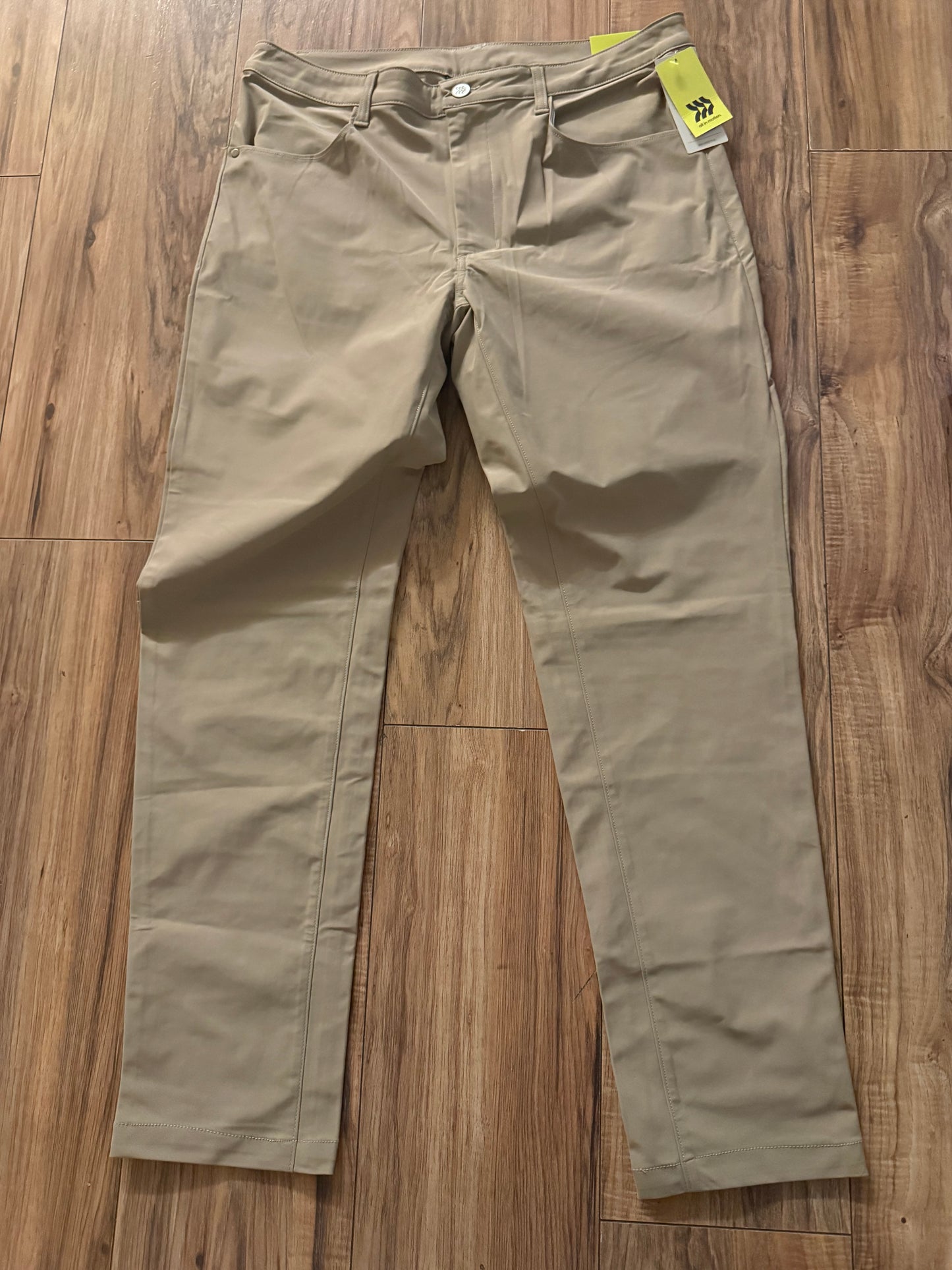 NWT all in motion 36x32