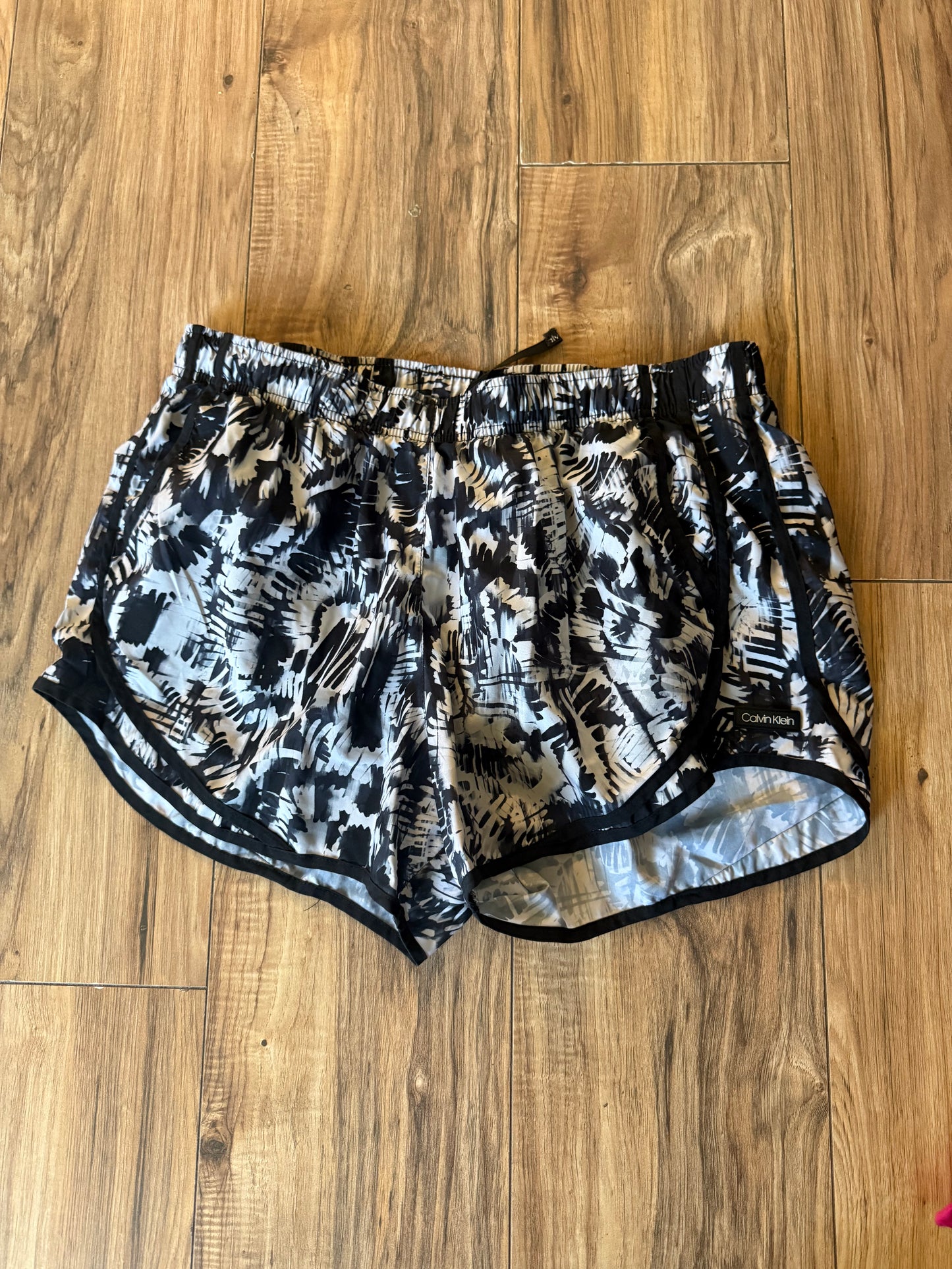 Calvin Klein large