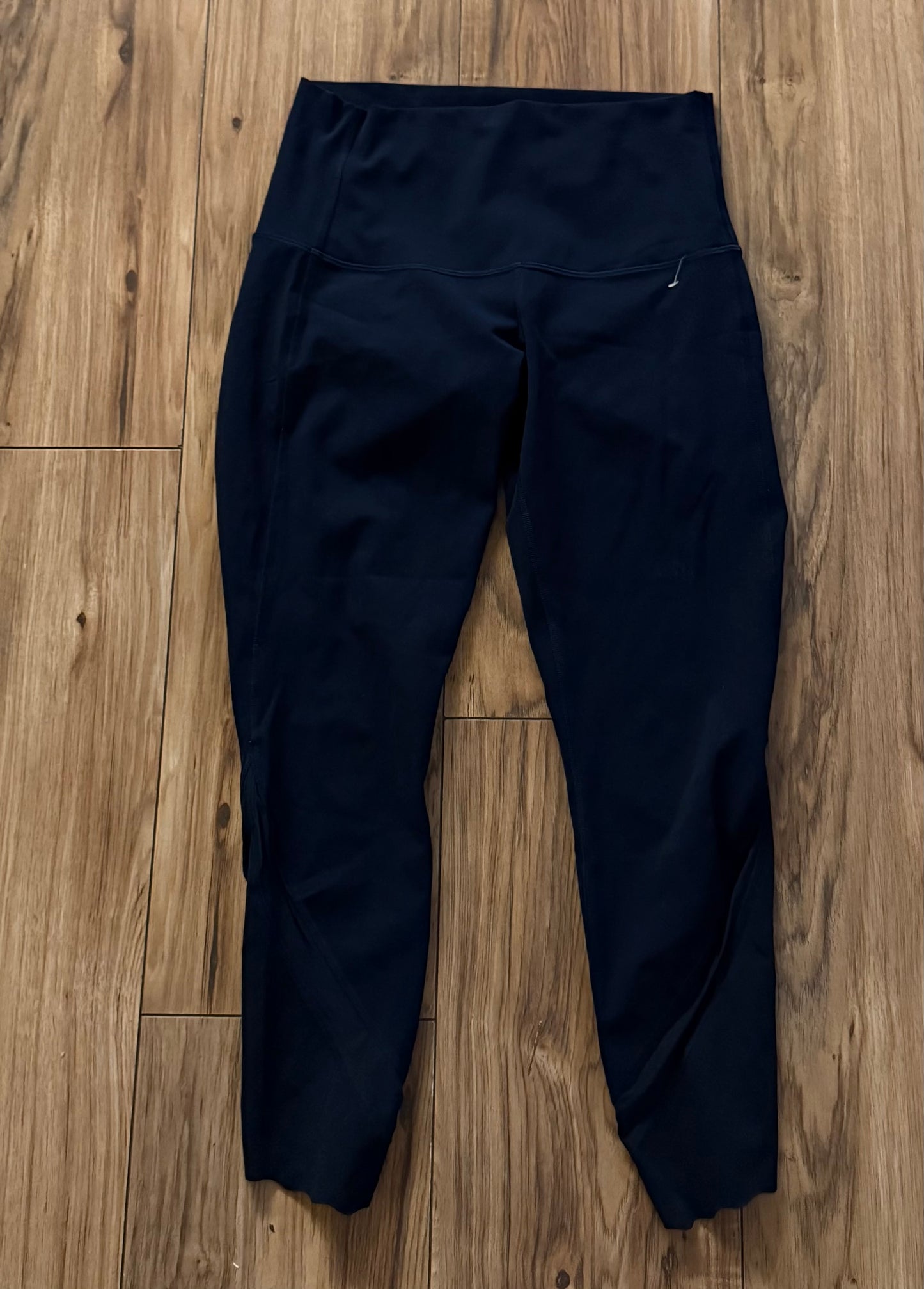 Lululemon 6 align crop 21”