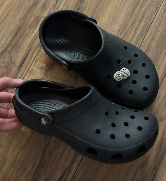 Crocs 7