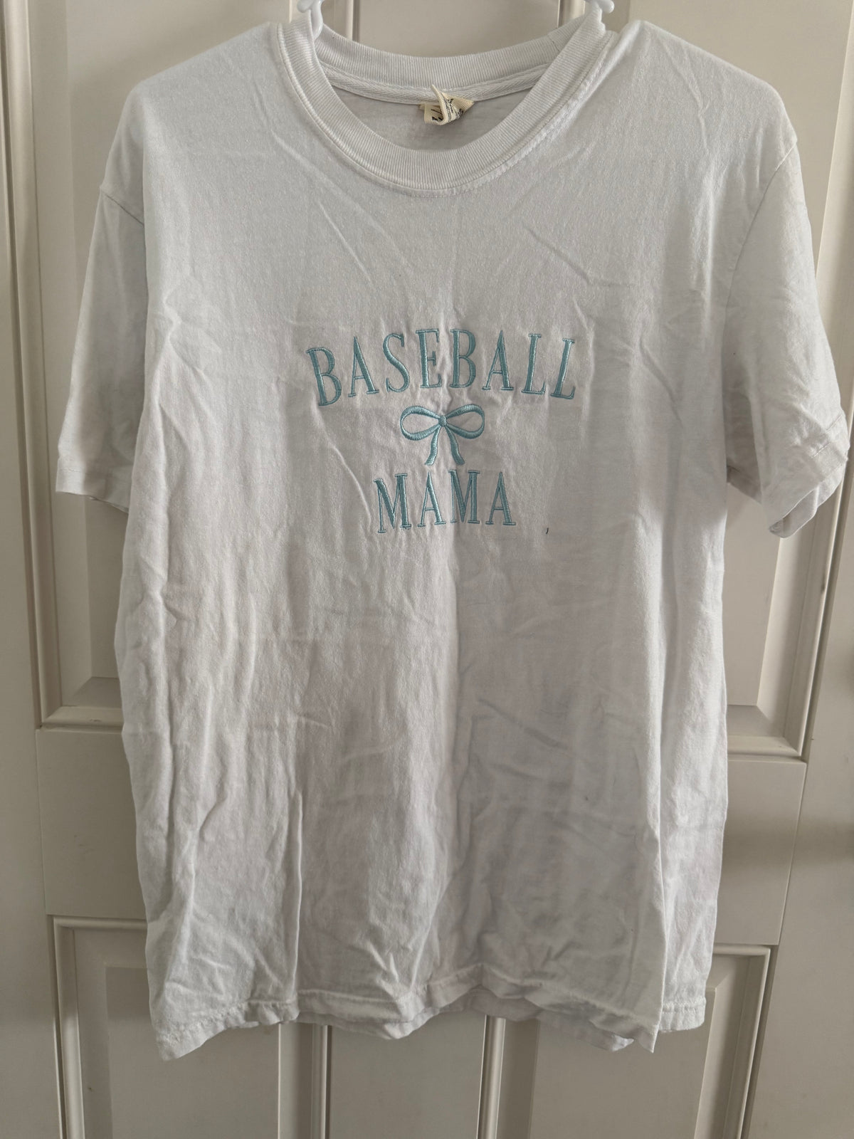 Comfort Colors medium..has small staining