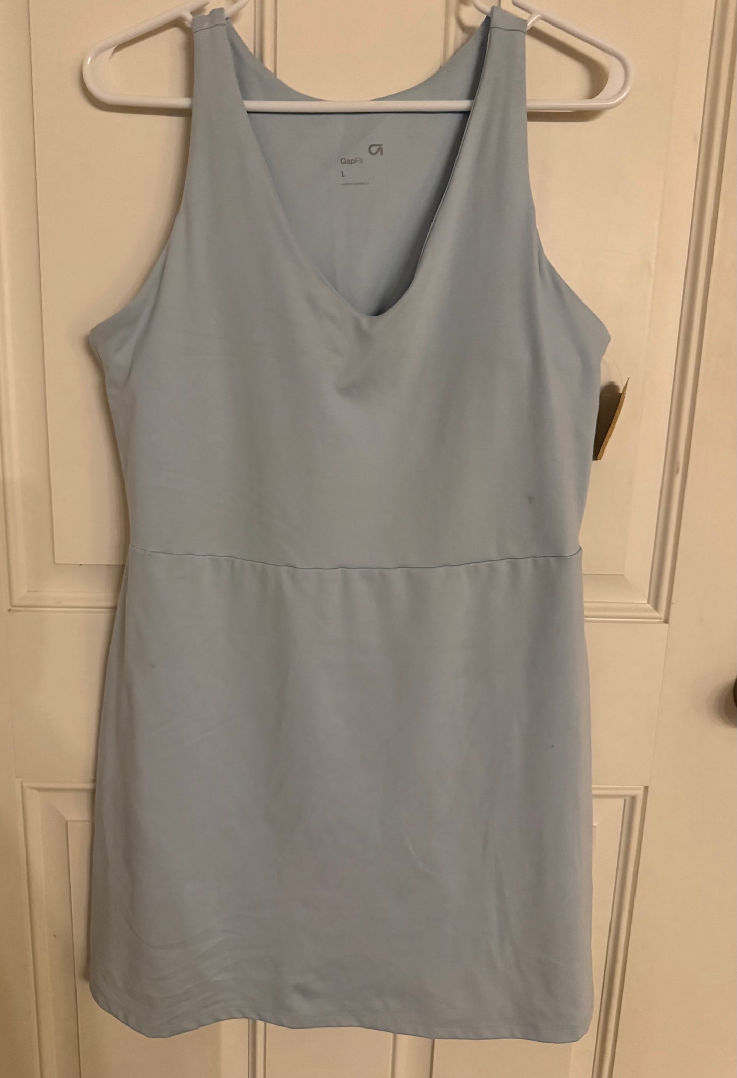 Gapfit large athletic dress..small spot