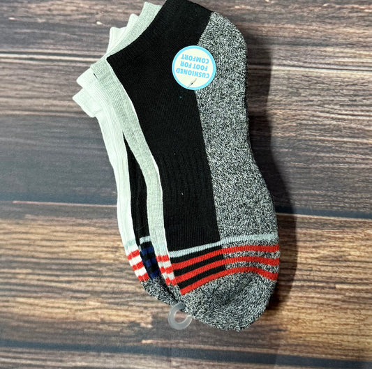 NWT youth socks