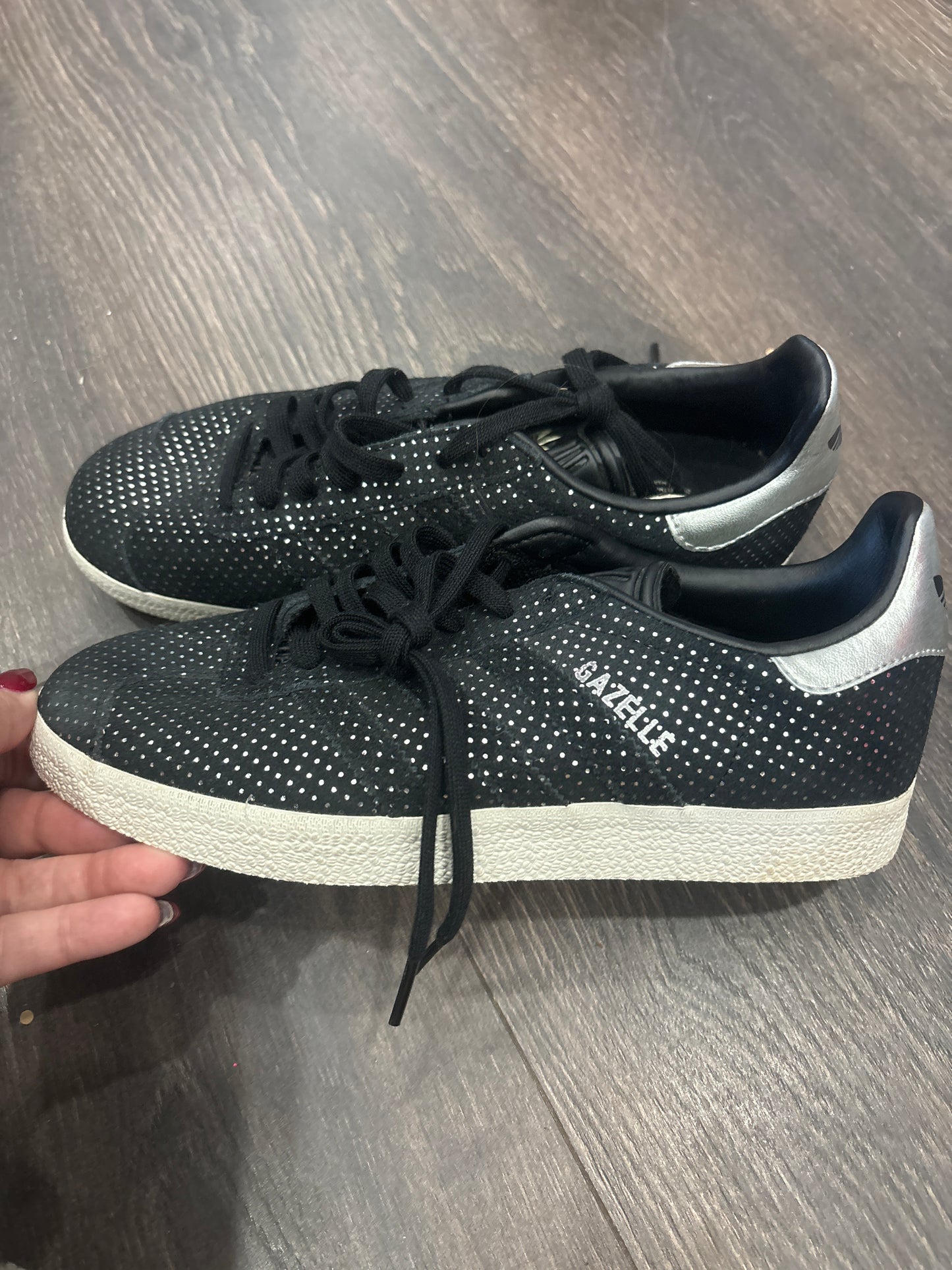 Adidas gazelle size 6