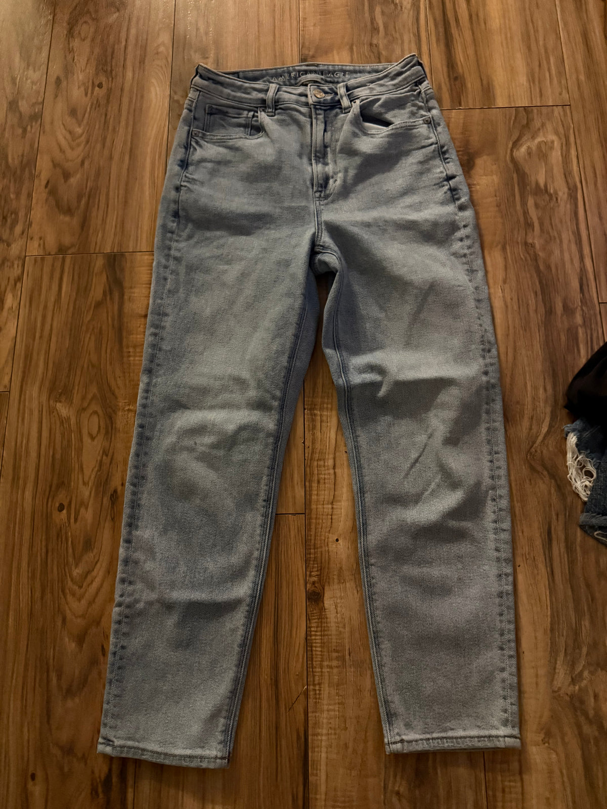 American Eagle 2 short