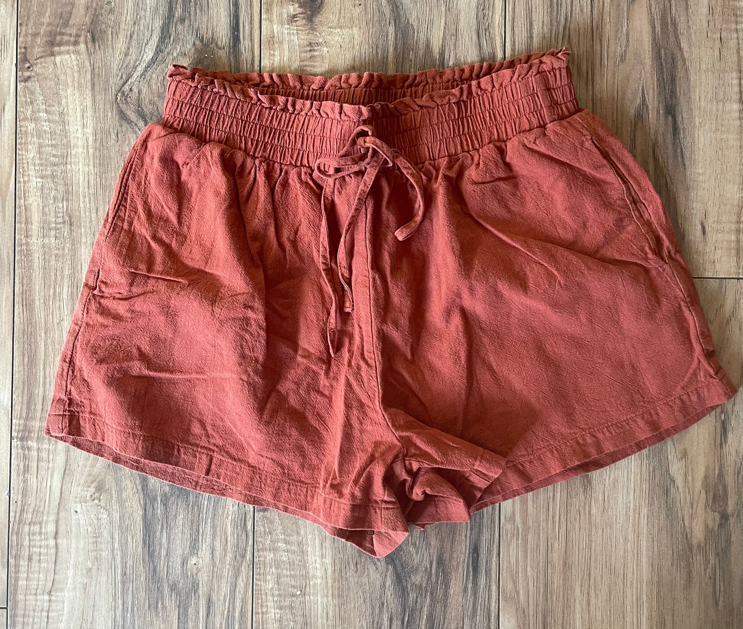 Medium shorts