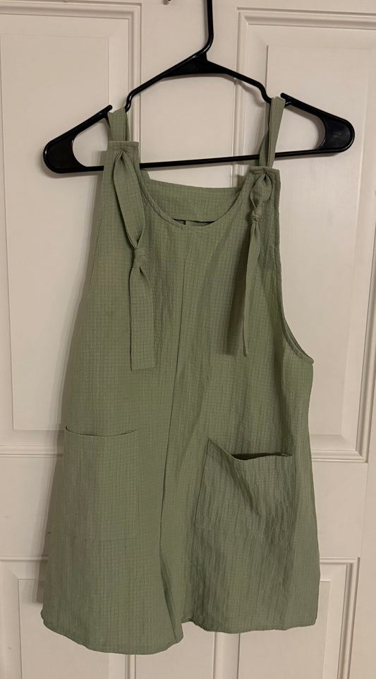 Emery Rose medium romper