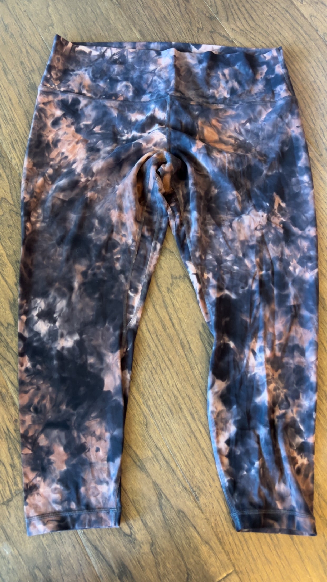 Lululemon align 25” size 18.. retails $118
