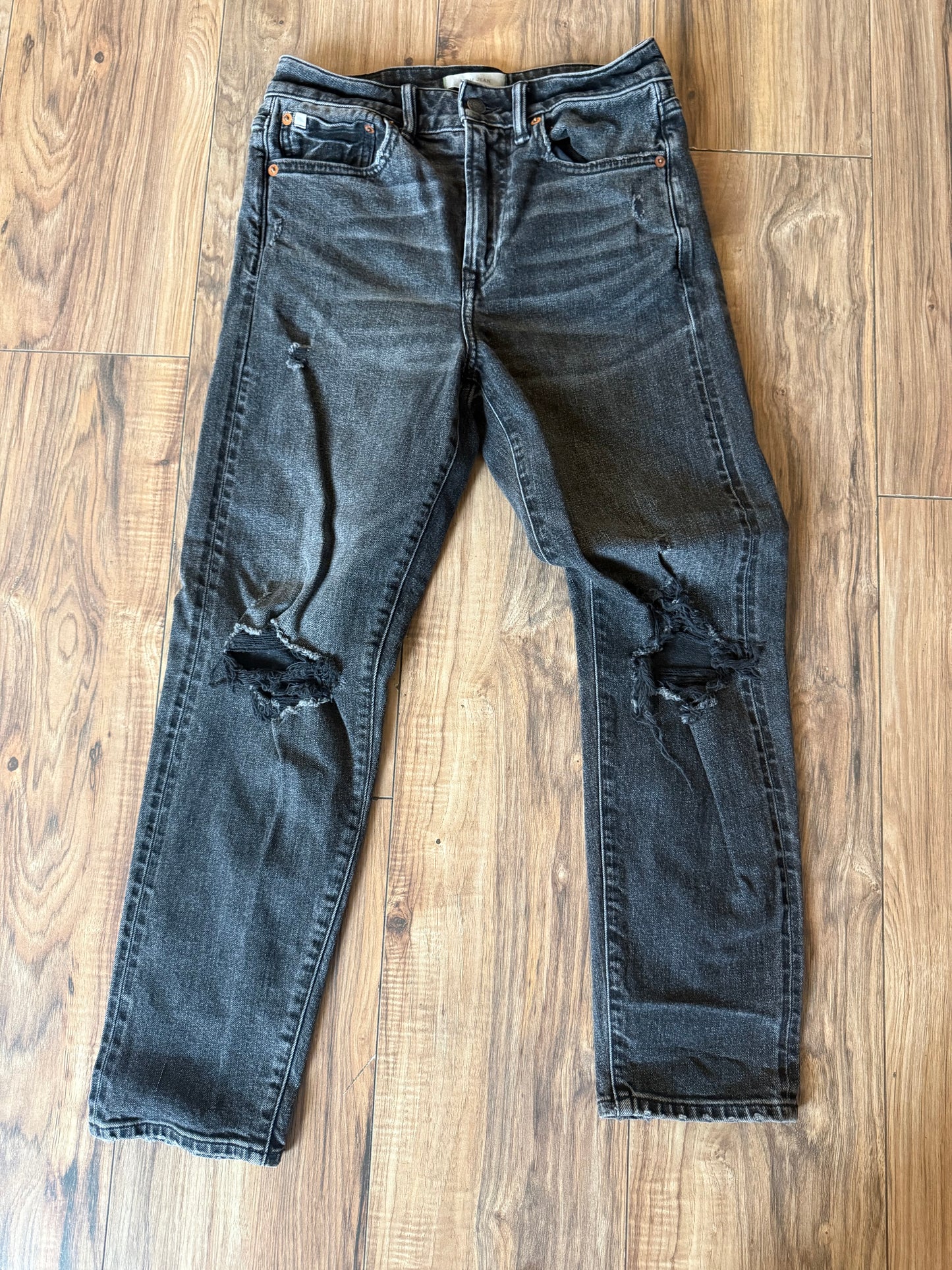American Eagle 4 short mom jean