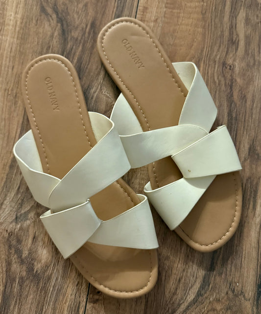 Old Navy 9.5