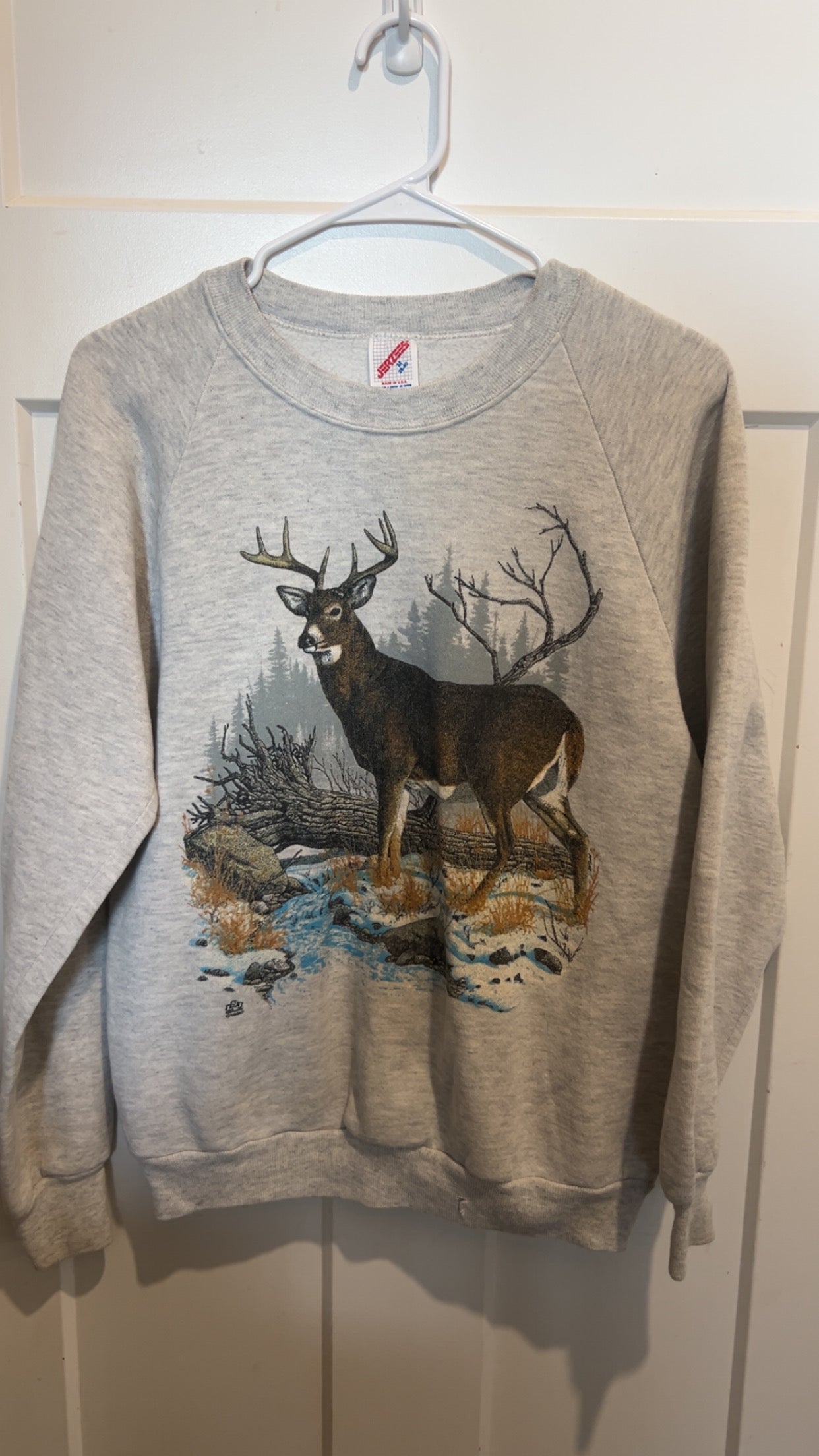 Vintage size medium.. small imperfection