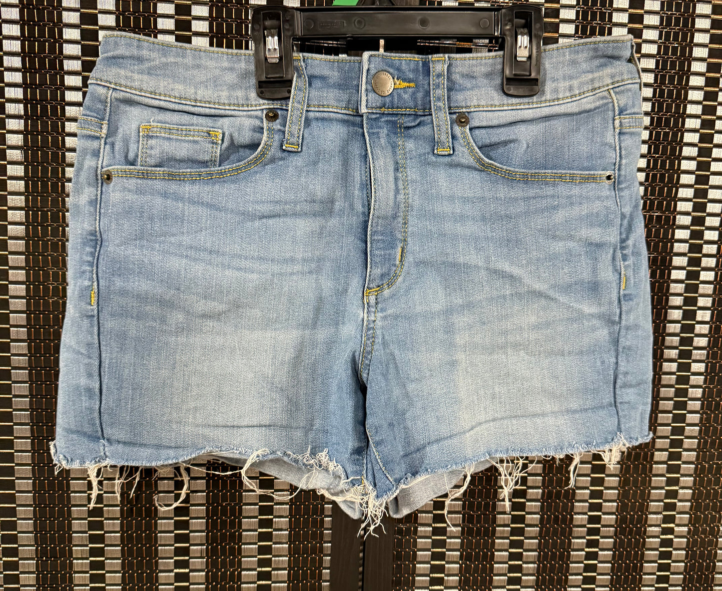 Universal Thread 4/27