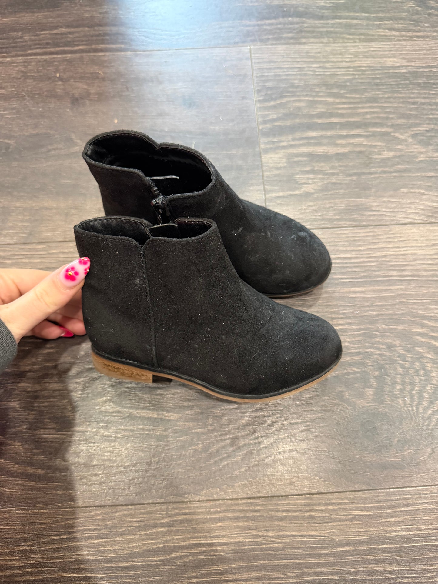 Cat & Jack size 8