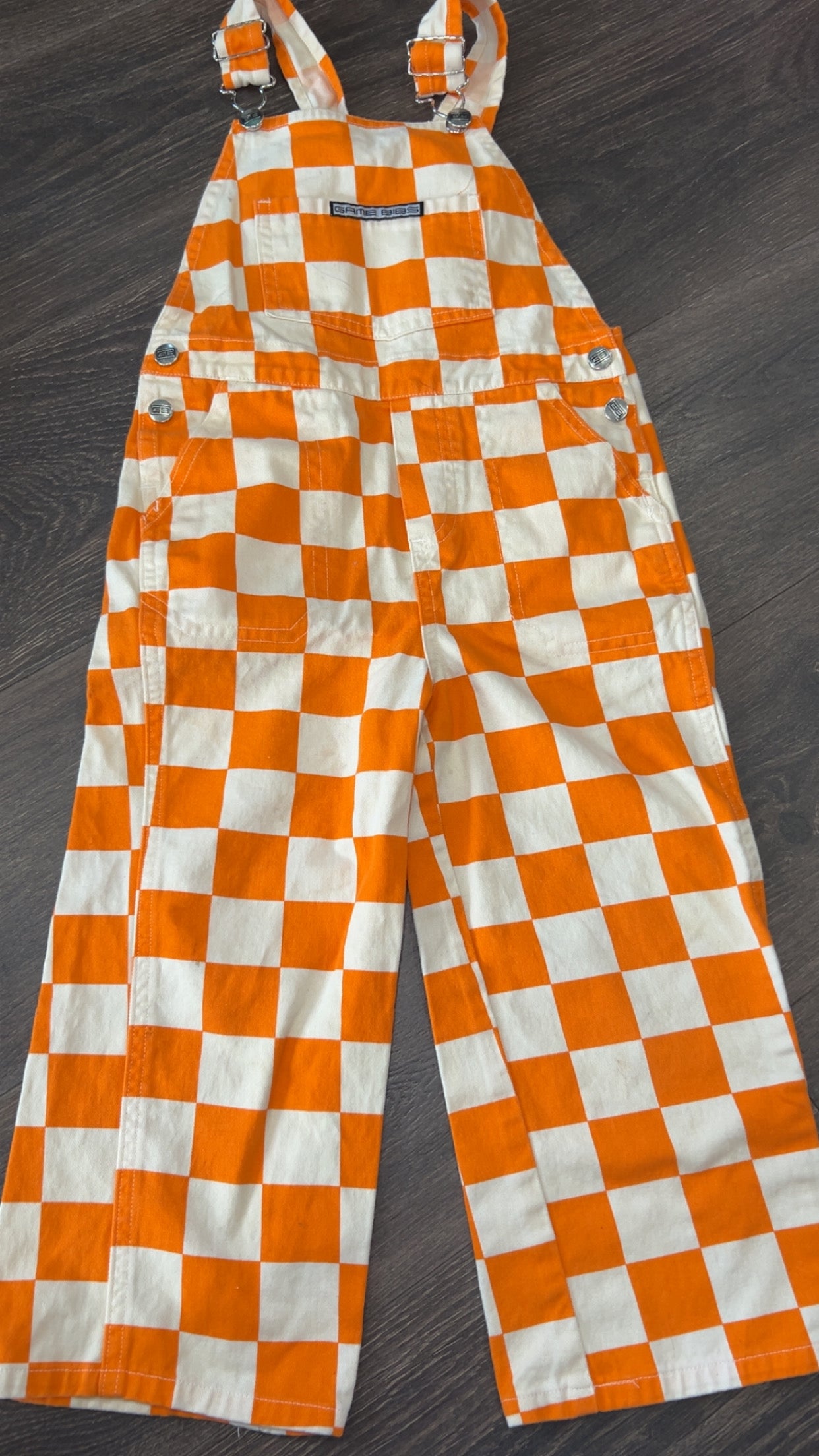 Game Bibs 4T.. faint staining
