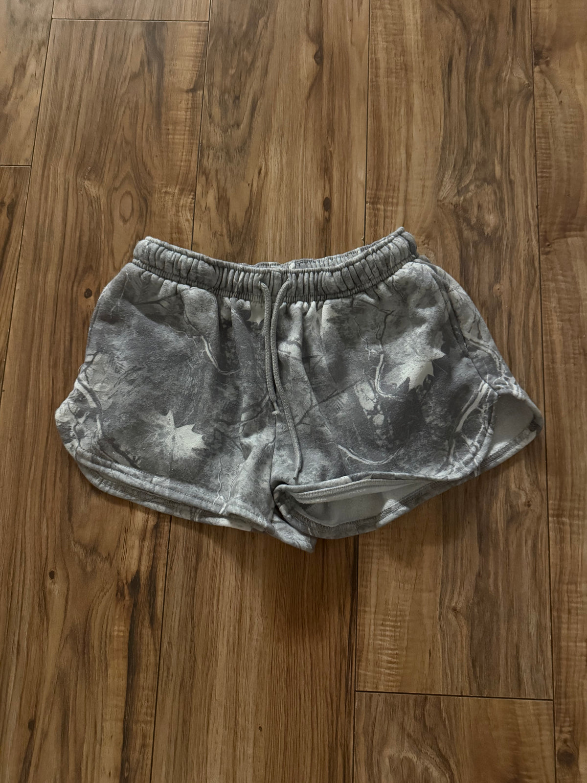 Fourteen Twelve size medium