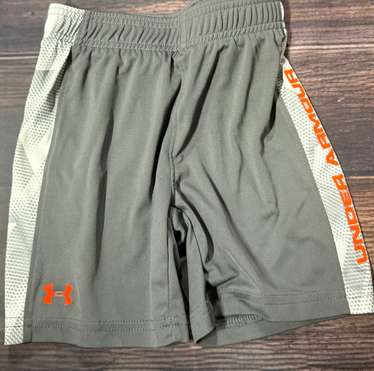 UA 4T