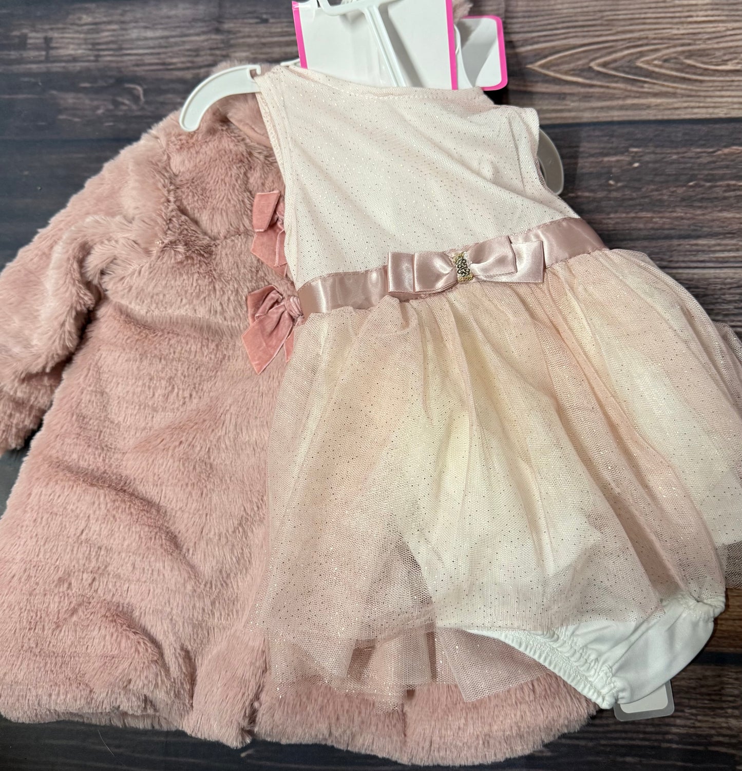 NWT Little Lass 3-6m..matching coat & bow