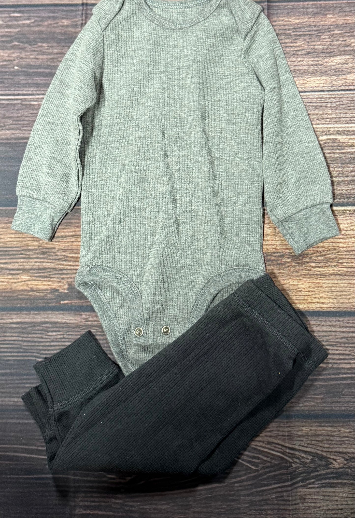 Carter’s 6-9m